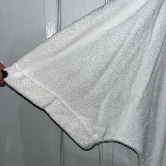 FP Movement white French terry oversized V-neck short sleeved top Size L - Picture 3 of 8